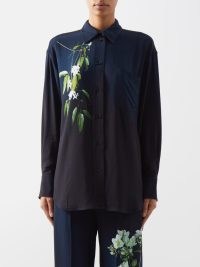 VICTORIA BECKHAM Floral-print silk-crepe shirt in navy / womens dark blue ombre shirts