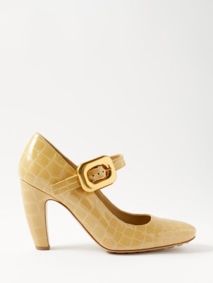 BOTTEGA VENETA Madame 90 crocodile-effect leather pumps in cream / chunky croc look Mary Jane shoes / curved heel Mary Janes - flipped