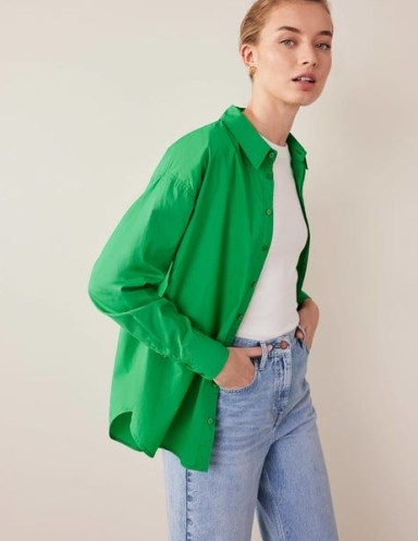 Boden Oversized Cotton Shirt in Green Bee / womens curved hem shirts - flipped