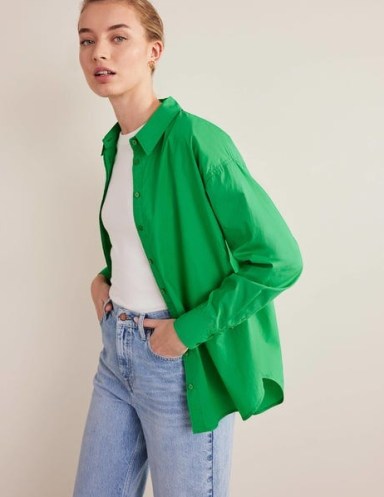Boden Oversized Cotton Shirt in Green Bee / womens curved hem shirts