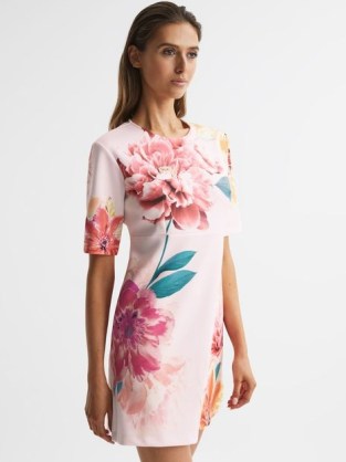 Reiss TORY FLORAL PRINTED MINI SHIFT DRESS PINK – short sleeved crew neck occasion dresses – bold flower prints