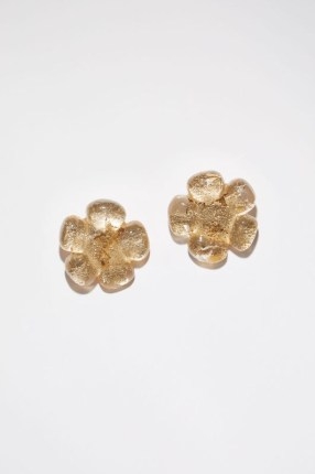 Acne Studios FLOWER RESIN EARRINGS in Gold / women’s floral jewellery - flipped