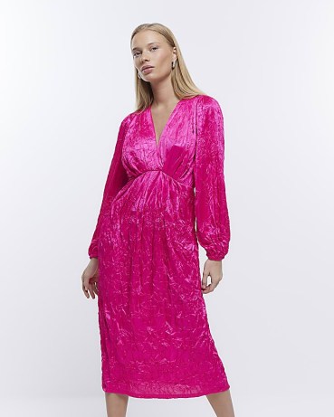 RIVER ISLAND PETITE PINK LONG SLEEVE WRAP MIDI DRESS ~ womens crinkle look party dresses ~ women’s going out clothes