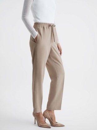 REISS HAILEY PULL ON TROUSERS MINK / women’s neutral drawsting waist jogger style pants - flipped