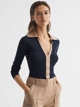 REISS ALLIE COLLARED V-NECK TOP NAVY/CAMEL | womens chic colour block tops
