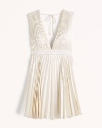 Abercrombie & Fitch Plunge Pleated Mini Dress in White ~ women’s sleeveless plunging neckline party dresses ~ womens satin occasion fashion ~ empire waist ~ going out evening clothes