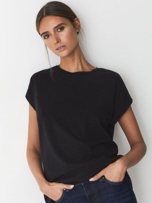 REISS TEREZA CREW T-SHIRT BLACK / short sleeve crew neck tee / women’s casual cotton tops / womens classic plain T-shirts - flipped