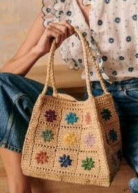 SÉZANE ASHLEY BASKET Multicoloured floral embroidery | woven bag with flowers | summer handbags | retro look raffia bags | women’s vintage style baskets