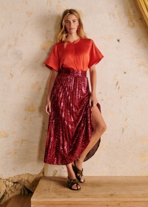 SÉZANE DILO SKIRT in Fuchsia Sequins | dark pink long length sequinned skirts | pleated clothes - flipped