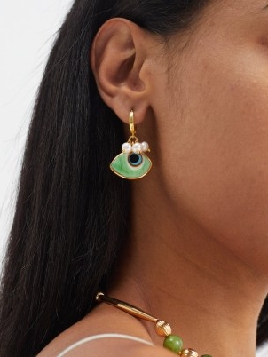 TOHUM Evil Eye glass and pearl 24k gold-plated earrings – womens summer vacation jewelry – green charm drops – womens bohemian jewellery – boho accessories