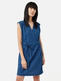 JIGSAW Seersucker Wrap Dress Blue – sleeveless striped tie waist dresses – casual summer clothes