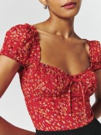Reformation Micaela Top in Baila / short sleeve fitted sweetheart neckline tops / red ditsy floral print fashion / peasant style clothes