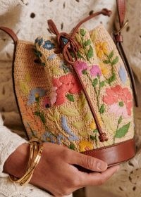 Sézane MINI FARROW BAG in Embroidered floral raffia / small summer bags / hand woven crossbody