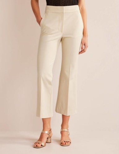 Boden Bi-Stretch Crop Flare Trousers Dorset Cream – women’s smart cropped trouser