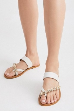 Karen Millen Leather Diamante Toe Loop Sandal | embellished flat sandals | women’s summer flats | womens holiday footwear