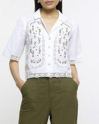 RIVER ISLAND WHITE BRODERIE SHORT SLEEVE SHIRT ~ women’s lace trimmed shirts