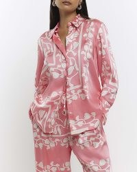 RIVER ISLAND CORAL PRINT OVERSIZED SATIN SHIRT / women’s silky floral relaxed fit shirts