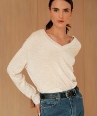 JENNI KAYNE Flynn Cashmere Sweater in Oatmeal | women’s luxury V-neck sweaters | luxe drop shoulder jumpers | neutral knits