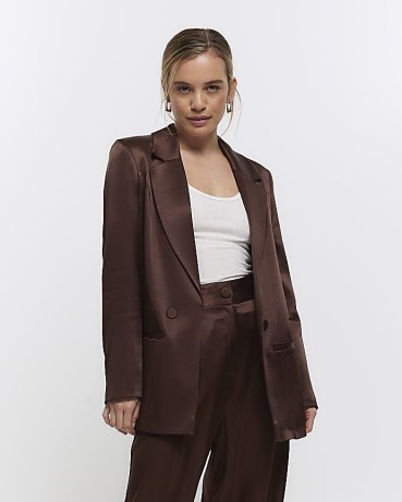 RIVER ISLAND PETITE BROWN SATIN BLAZER – women’s smooth fabric blazers – luxe style jackets