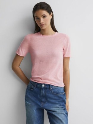 REISS ALICIA KNITTED CREW NECK T-SHIRT in LIGHT PINK ~ women’s casual luxe essentials ~ pretty short sleeve tee ~ rolled hem T-shirts