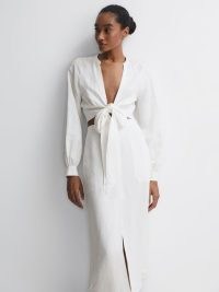 Reiss AXELLE LINEN HIGH RISE SKIRT in White – smart casual midi skirts – summer clothing
