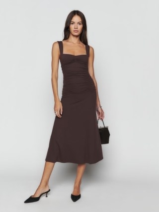 Reformation Suvi Knit Dress in Mole ~ chic brown sleevelss ruched detail midi dresses