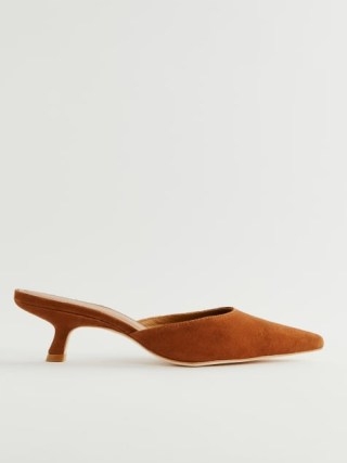 Reformation Wilda Kitten Mule in Toasted Brown Suede ~ luxe pointed toe leather mules ~ luxury footwear ~ chic shoes - flipped