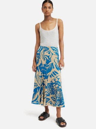 JIGSAW Strokes Floral Jacquard Skirt in Dark Blue – fluid slip skirts - flipped