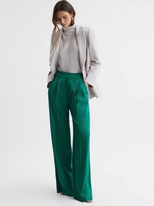 REISS RINA WIDE LEG TROUSERS in GREEN ~ women’s smart high rise front pleated trouser