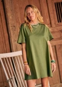 Sezane SELENA DRESS in Lime Green – short sleeve organic cotton T-shirt dresses