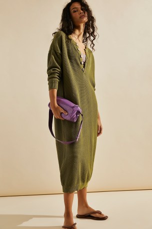 free-est Hailee Sweater Midi Dress in Giant Kelp ~ slouchy green knit style dresses ~ cotton relaxed foy fashion - flipped