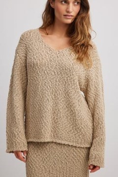 NA-KD Structured Knitted V-Neck Sweater in Beige | oversized textured sweaters | women’s dropped shoulder jumpers