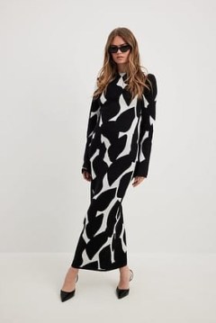 NA-KD Wide Sleeve Knitted Maxi Dress in Multicolour | mono knitwear | monochrome long flared sleeve bodycon dresses | black and white patterned fashion