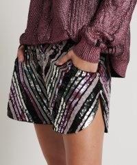 ONE TEASPOON CHEVRON HAND SEQUIN PARTY SHORTS / women’s striped sequinned short