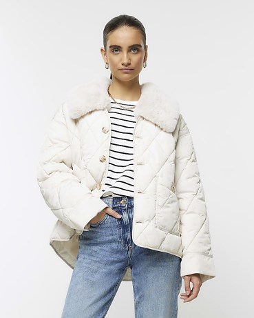 RIVER ISLAND Cream Faux Fur Collar Padded Jacket / women’s quilted jackets with removable collars - flipped