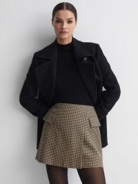 Reiss ELLA WOOL DOGTOOTH MINI SKIRT Black / Camel | women’s short length check print wrap skirts
