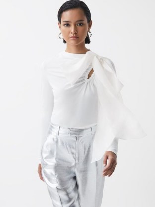 REISS MABEL LONG SLEEVE BOW T-SHIRT in WHITE / luxe evening T-shirts / statement tie detail tee / glamorous occasion tops p - flipped