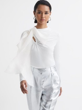 REISS MABEL LONG SLEEVE BOW T-SHIRT in WHITE / luxe evening T-shirts / statement tie detail tee / glamorous occasion tops p