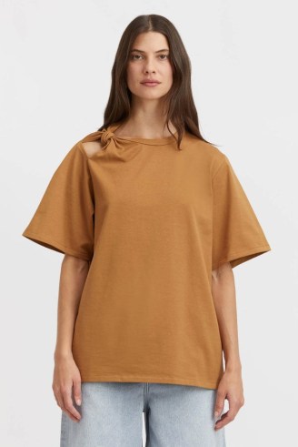 CAMILLA AND MARC Juno Knot Cotton Short Sleeve Tee in Burnt Caramel Brown ~ women’s cut out knot detail T-shirt ~ womens cutout T-shirts - flipped