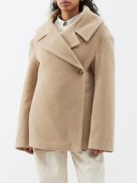TOTEME Oversized felted wool-blend coat in beige | chic short length winter coats