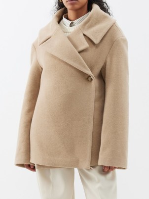 TOTEME Oversized felted wool-blend coat in beige | chic short length winter coats