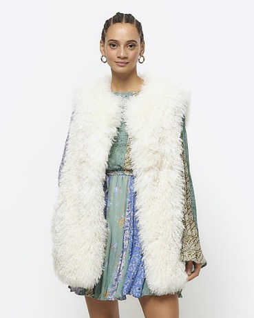 RIVER ISLAND Cream Faux Fur Gilet ~ women’s fluffy gilets ~ womens vintage style sleeveless jacket ~ 70s inspired fashion - flipped
