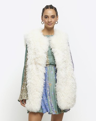 RIVER ISLAND Cream Faux Fur Gilet ~ women’s fluffy gilets ~ womens vintage style sleeveless jacket ~ 70s inspired fashion