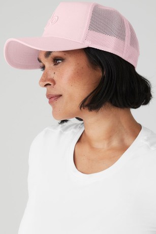 alo yoga DISTRICT TRUCKER HAT in Powder Pink ~ mesh panel caps ~ women’s casual hats