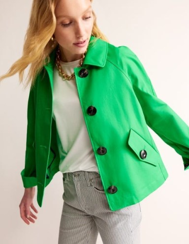 Boden Cropped Trench Jacket in Bright Green with Navy Pop | women’s vibrant spring jackets for 2024