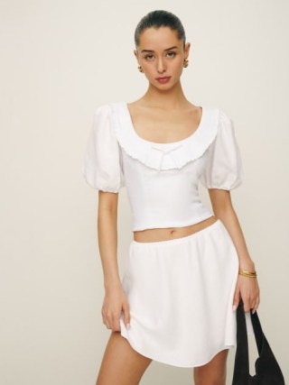 Reformation Greta Linen Top in White / fitted puff sleeve tops