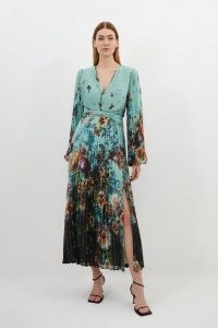 KAREN MILLEN Printed Pleated Yoryu Crinkle Cut Out Woven Maxi Dress in Black / floral balloon sleeve occasion dresses