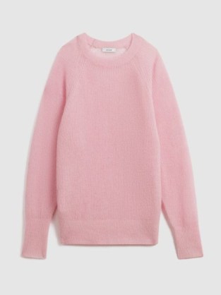 Reiss MAE OVERSIZED CREW NECK JUMPER in PINK | women’s relaxed fit jumpers - flipped