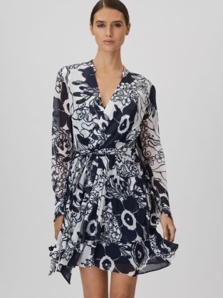 Reiss SIENNA PRINTED BELTED MINI DRESS NAVY / CREAM – dark blue and white floaty short length dresses – women’s feminine floral fashion - flipped