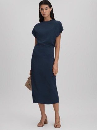 Reiss TASHA RUCHED BODYCON MIDI DRESS NAVY – dark blue pencil dresses with short draped sleeves – elegant evening occasion clothes – chic party clothing
